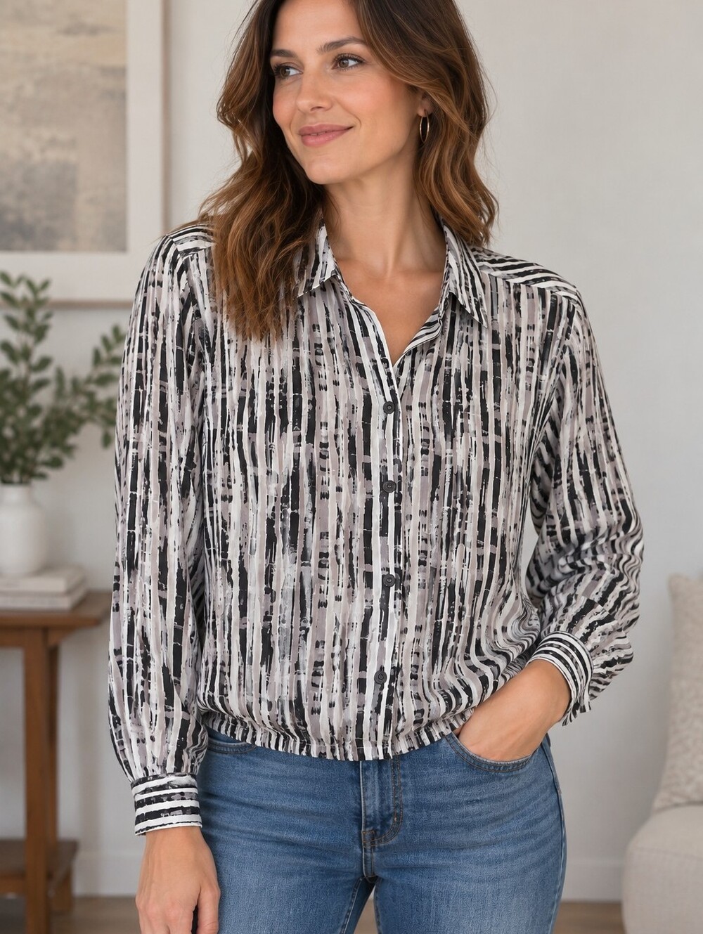 Women’s FDJ Black & White Striped Button-Front Shirt